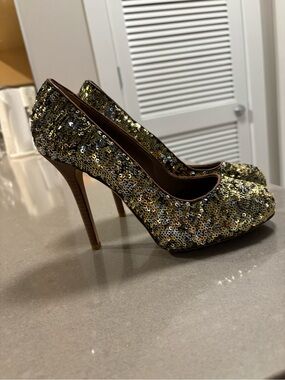 D&G Gold Sequin High Heel Pumps - Women's Dress Shoes